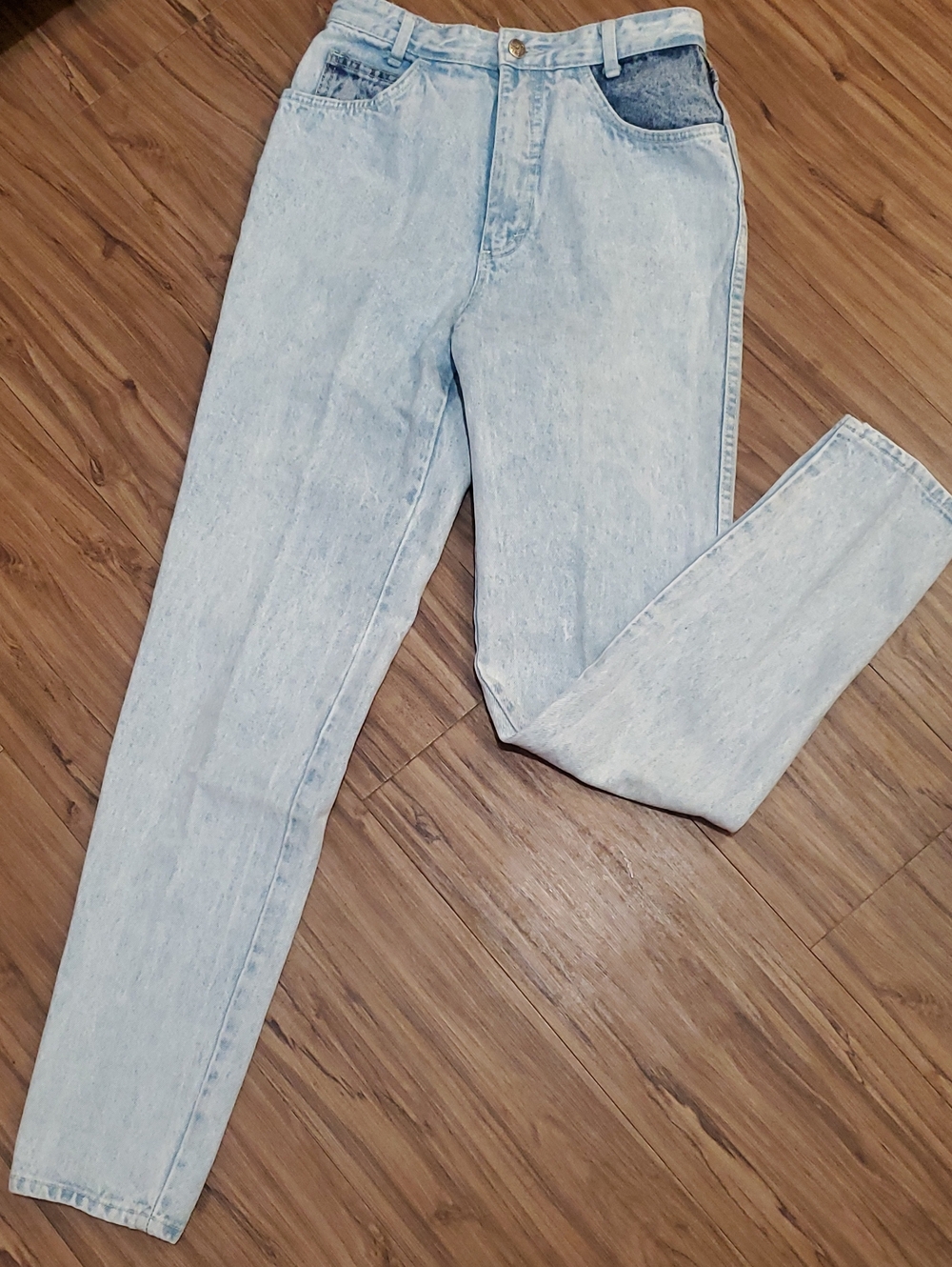 F.T Vintage Light Wash High-Rise Women’s Jeans